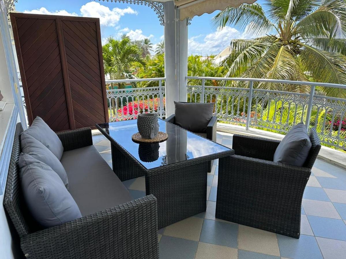 Grand Studio Zen Idealement Situe A Saint-Francois Avec Piscine Et Terrasse מראה חיצוני תמונה